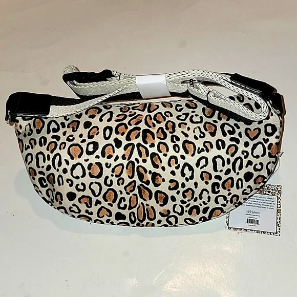 LOVE BRIGHTON WILD CAT LEOPARD PRINT BELT BAG - Picture 7 of 12